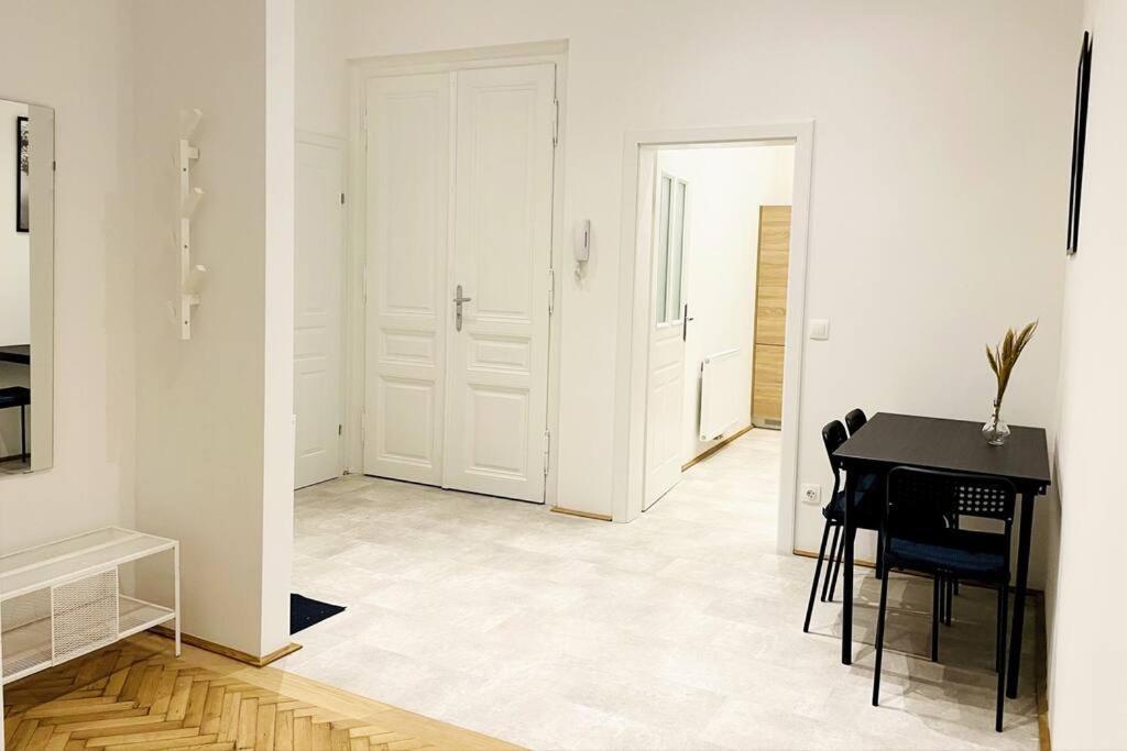 City-Center-Apartment Hip Area, Big & New Wien Eksteriør bilde