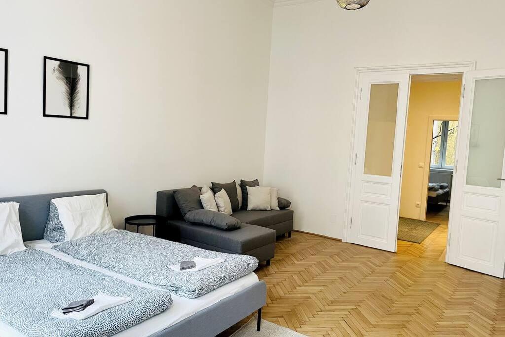 City-Center-Apartment Hip Area, Big & New Wien Eksteriør bilde