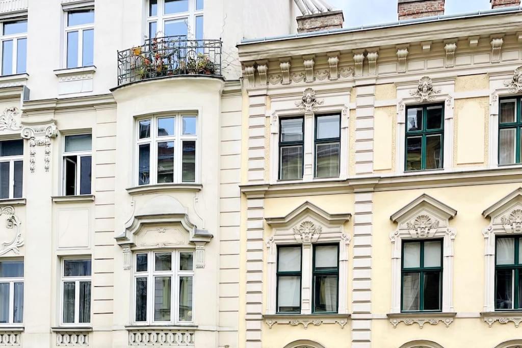 City-Center-Apartment Hip Area, Big & New Wien Eksteriør bilde